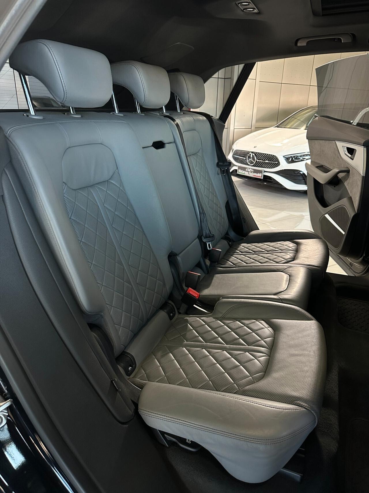 Audi Q8 S-LINE MHEV Cerchi22"+B&O+SospPneumatiche+TettoApribile