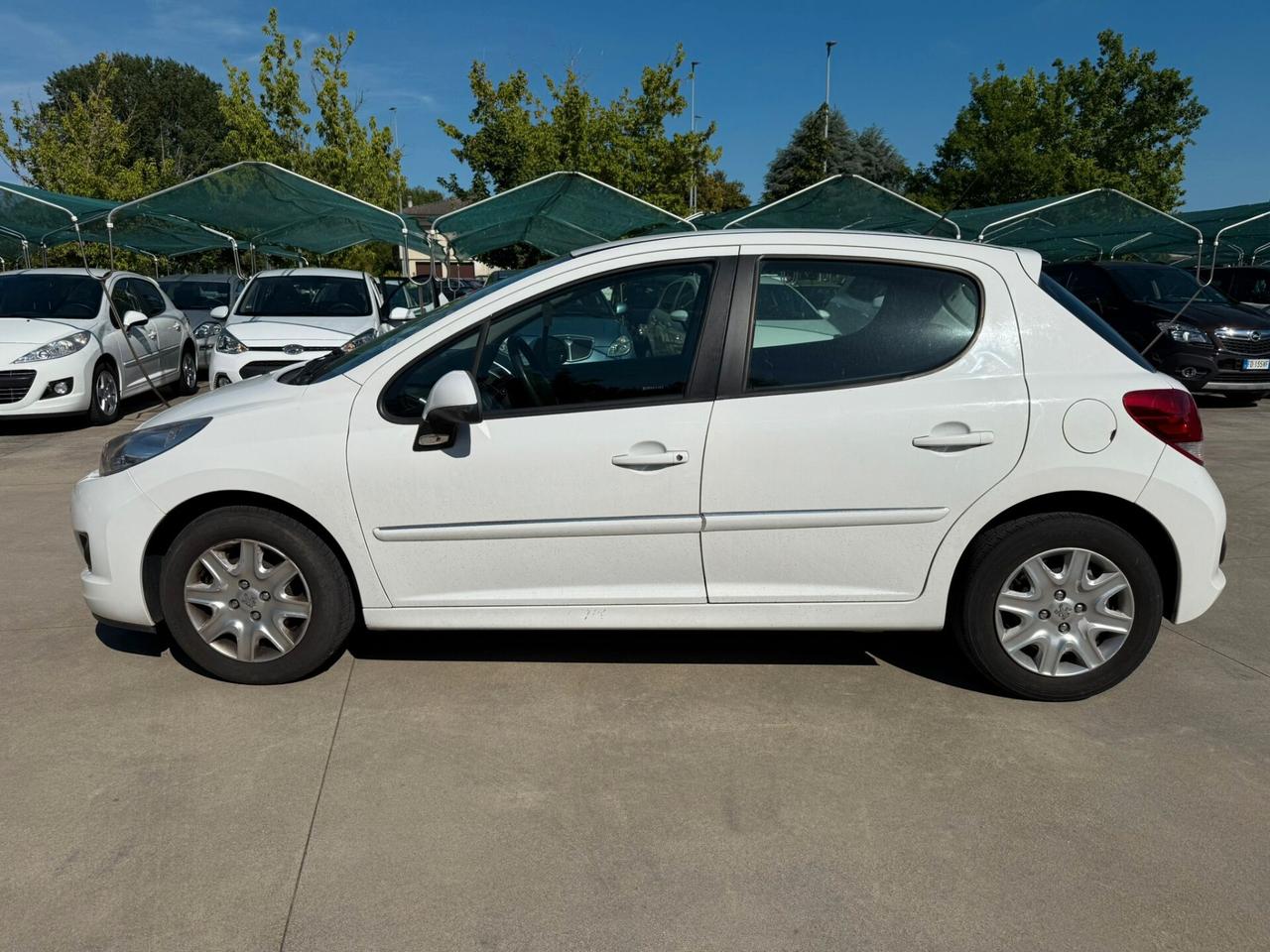 Peugeot 207 5p 1.4 eco-GPL valido fino 2033