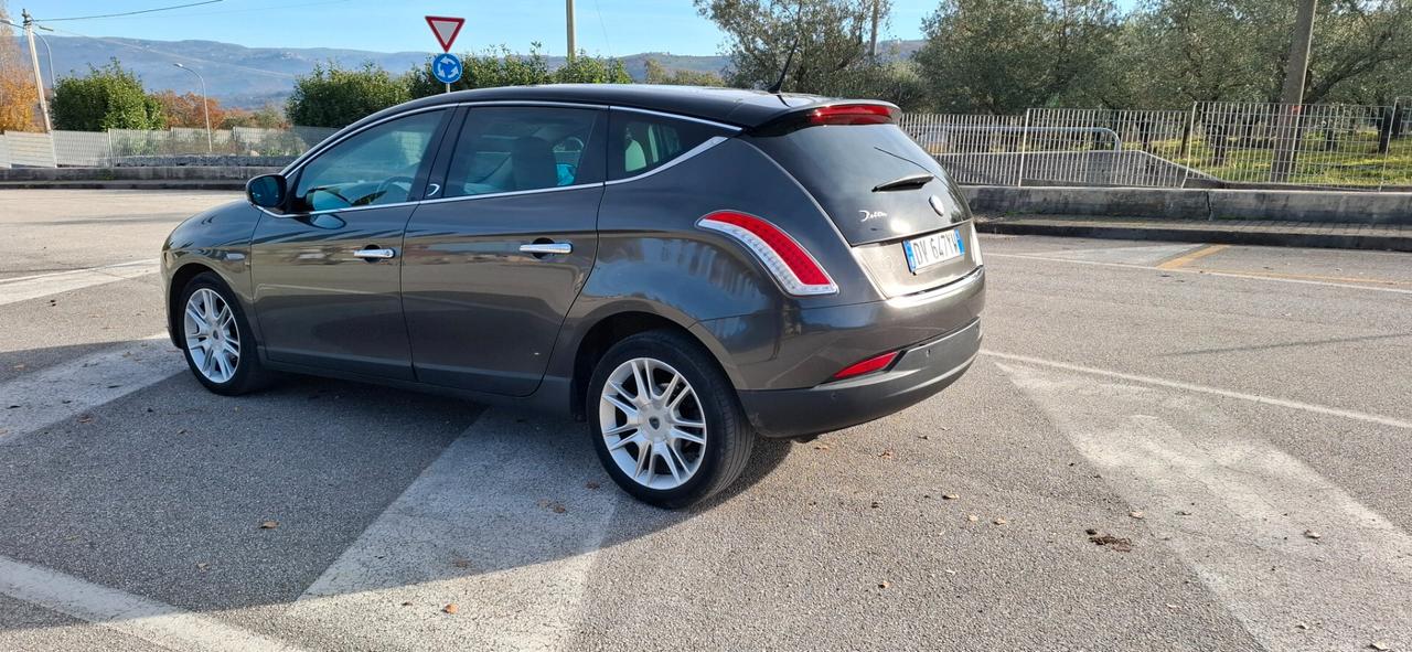 Lancia Delta 1.6 MJT DPF Platino