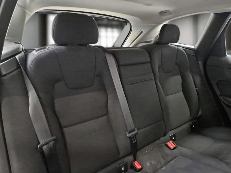 VOLVO XC60 B4 D AWD automatico Momentum