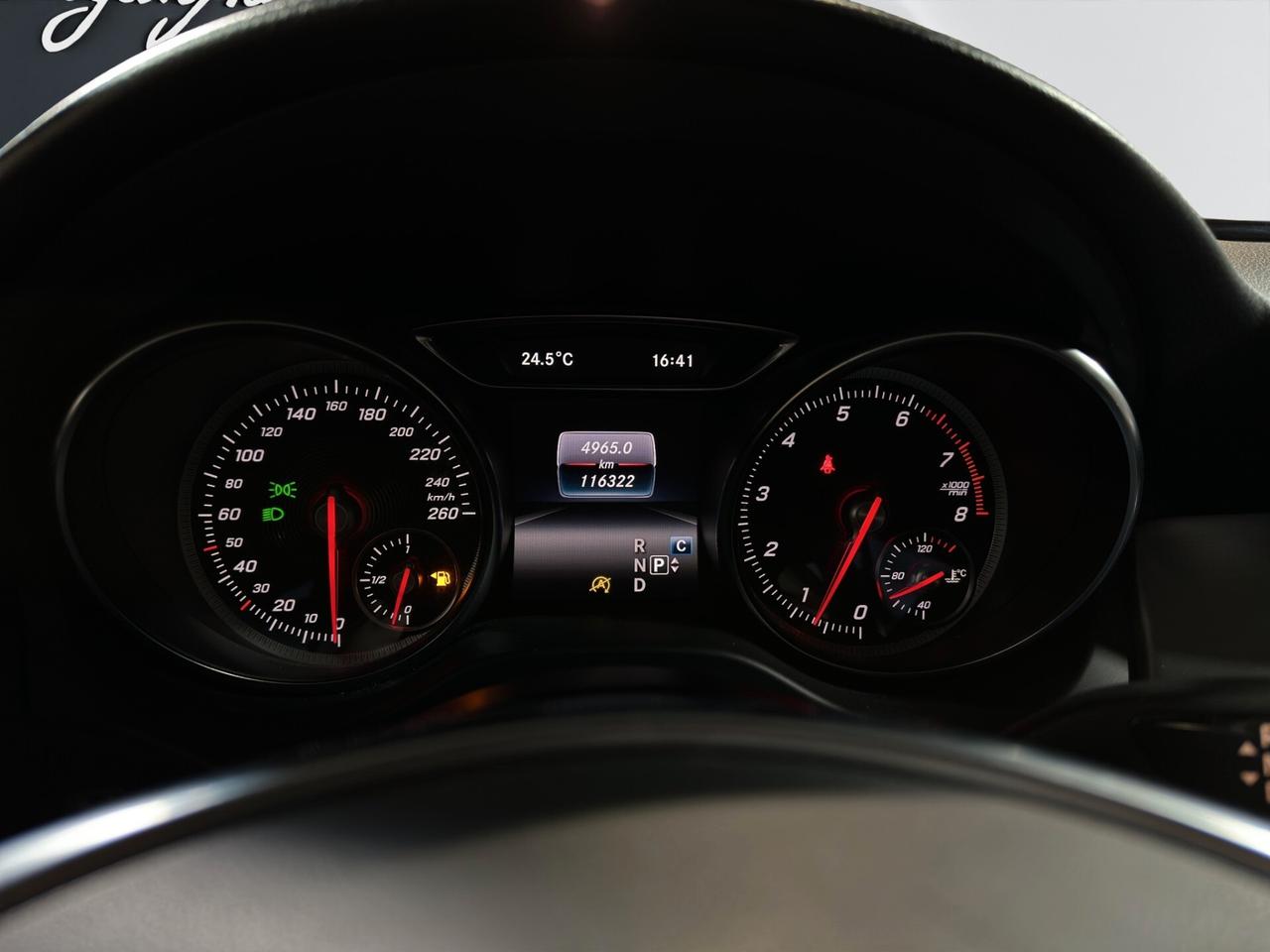 Mercedes-benz CLA 200 Premium