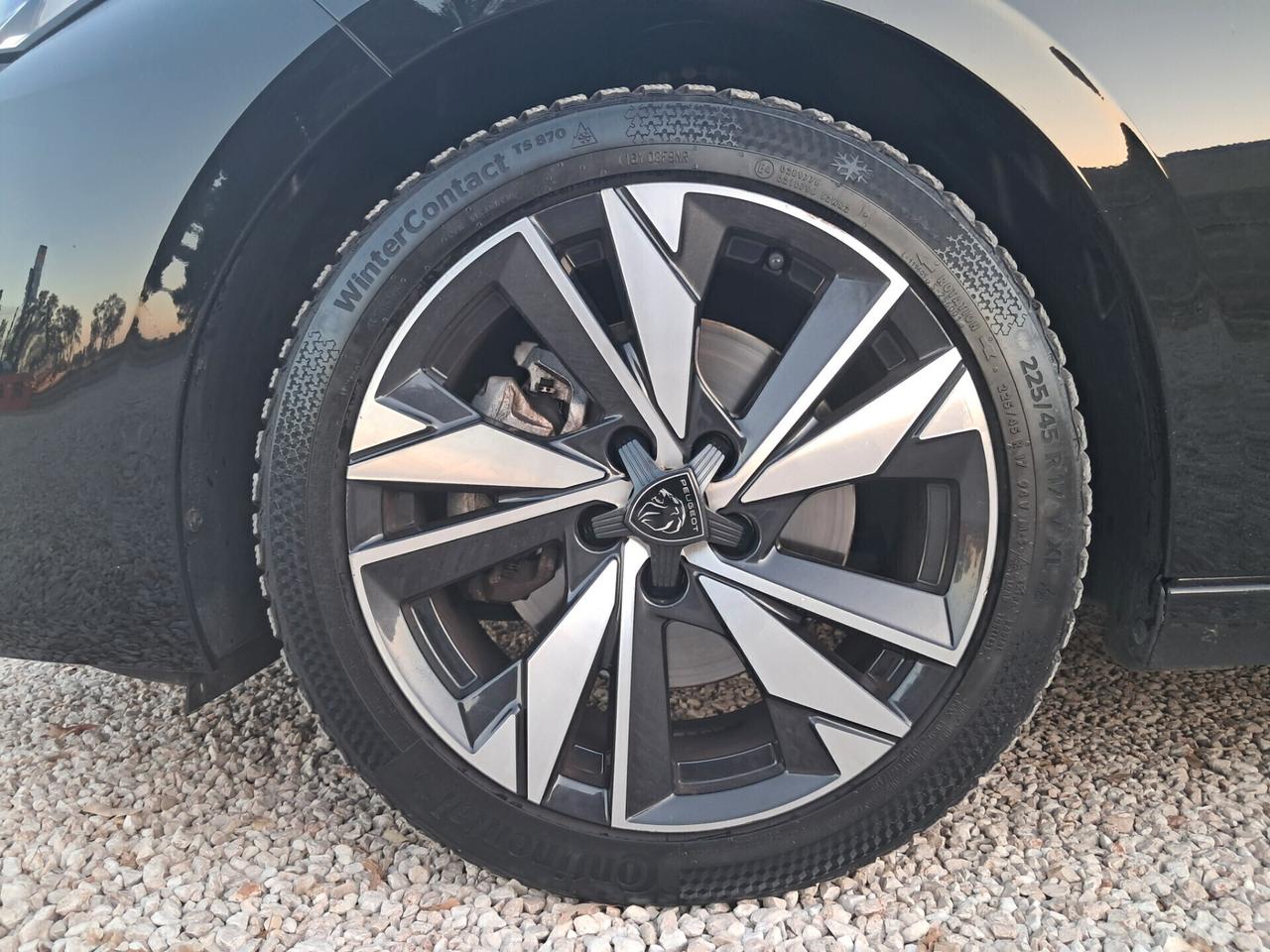 NEW Peugeot 308 HDi 130cv EAT8 Allure *LED-PELLE-NAVY*