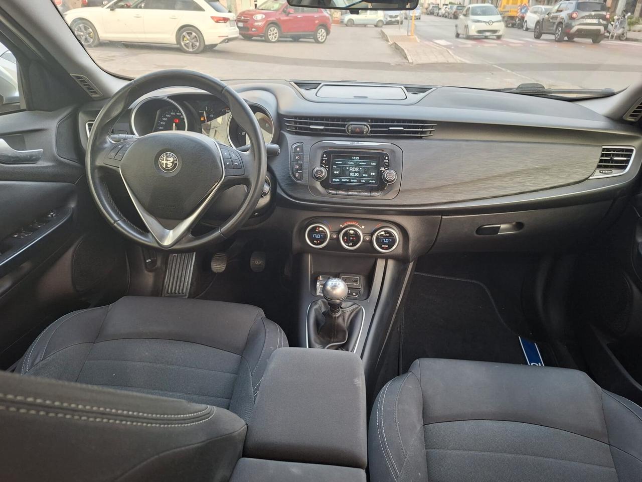 Alfa Romeo Giulietta 1.6 JTDm 120 CV Super * Navi * Garantita 12 Mesi