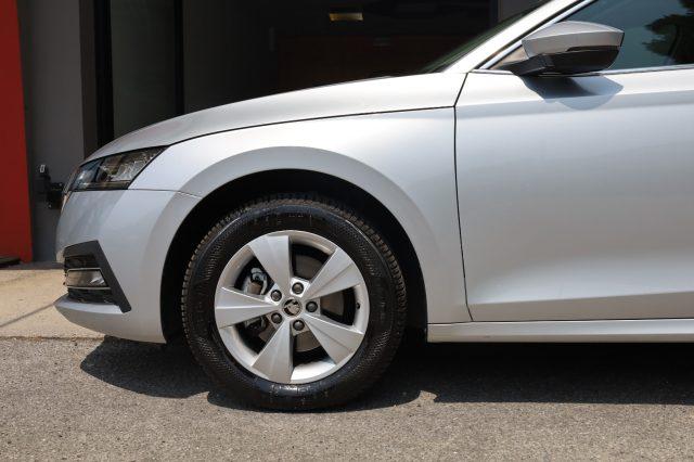 SKODA Octavia 2.0 TDI EVO SCR 150 CV DSG Wagon Executive ACC Led