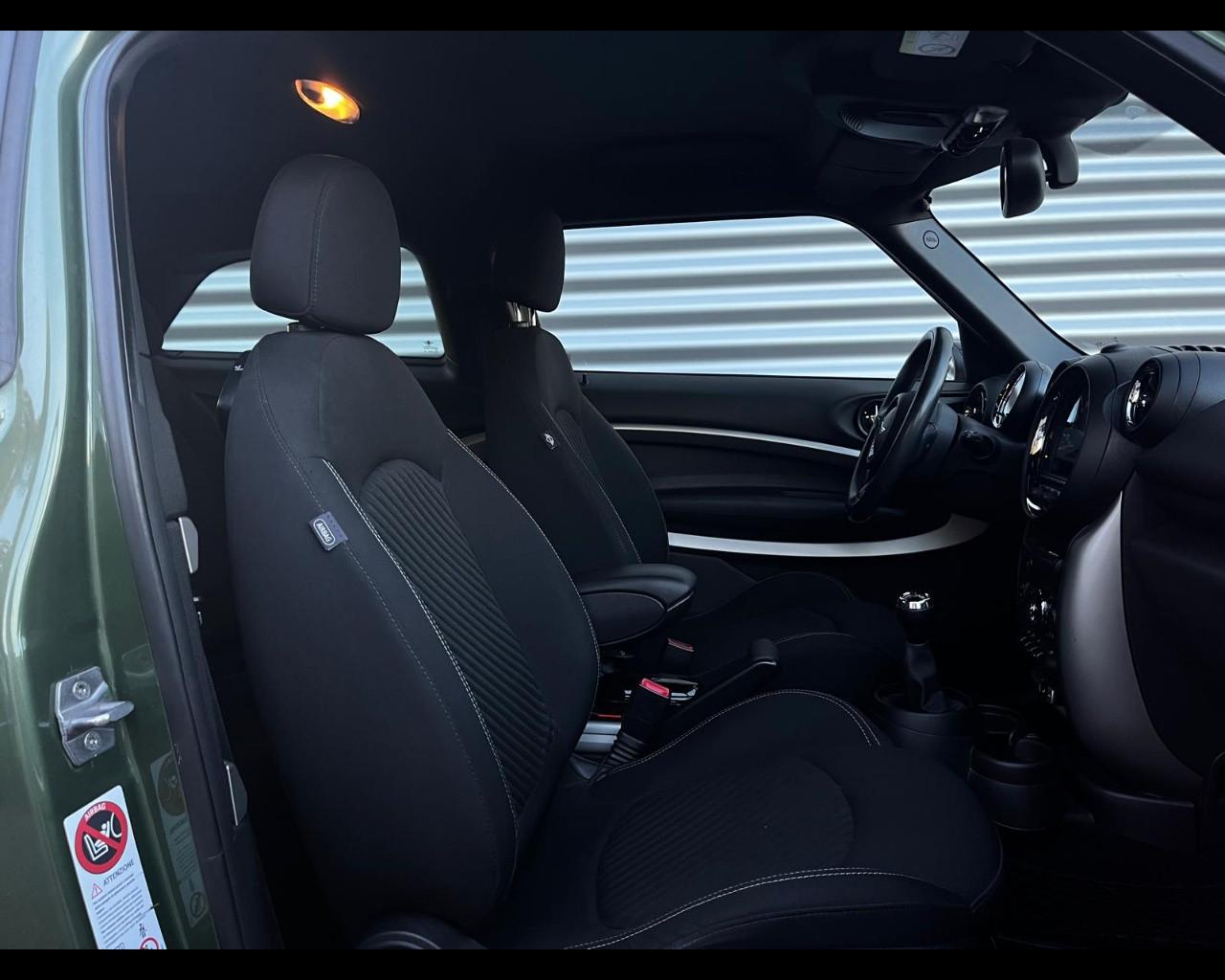 MINI MINI PACEMAN 1.6 COOPER D BUSINESS E6