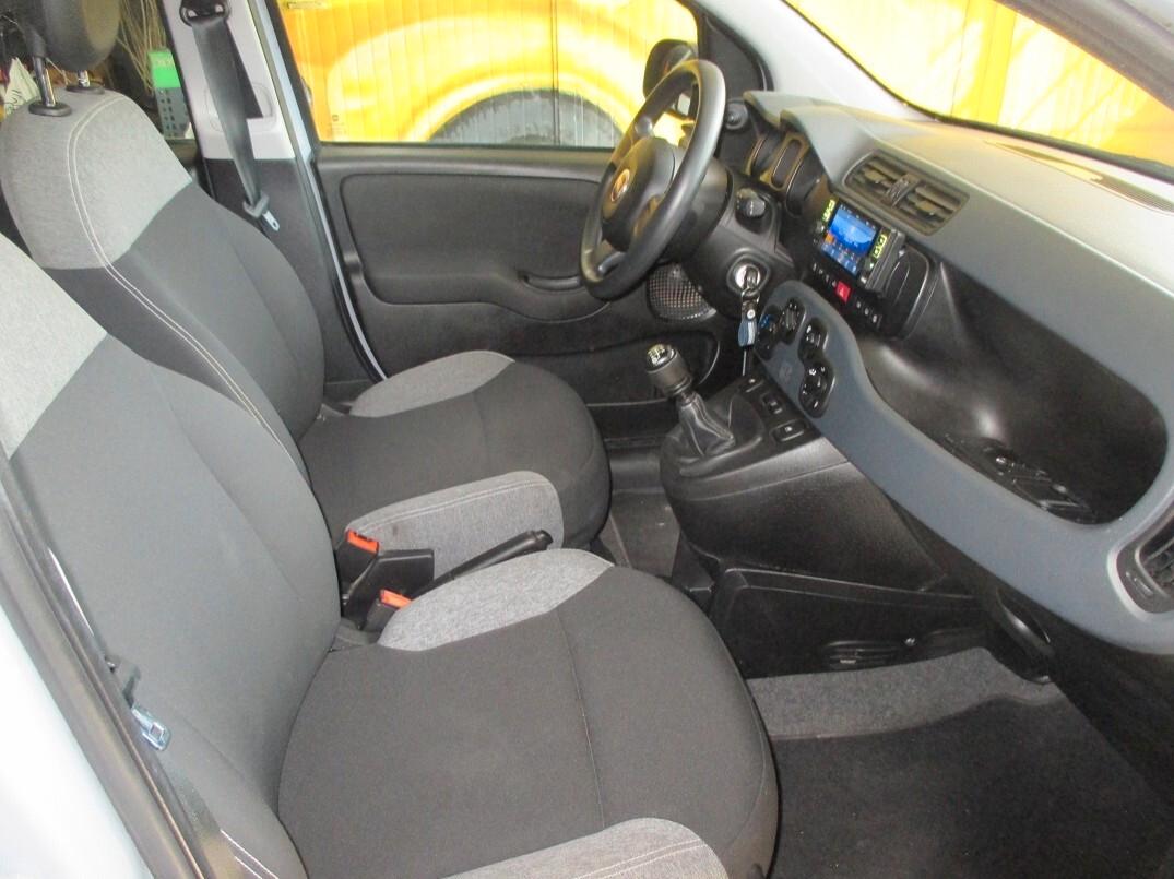 Fiat Panda 1.0 Hybrid Euro6 Per Neopatenteti
