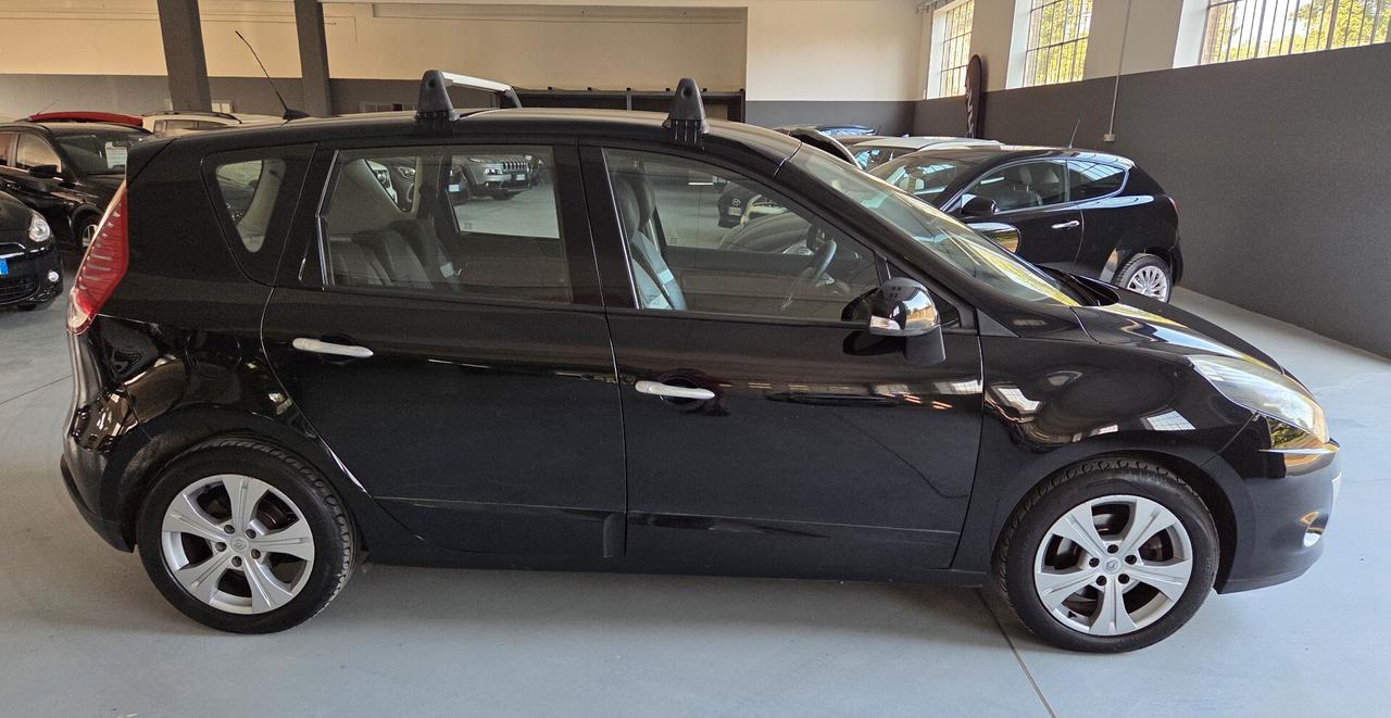 Renault Scenic Scénic X-Mod 1.5 dCi 110CV Attractive