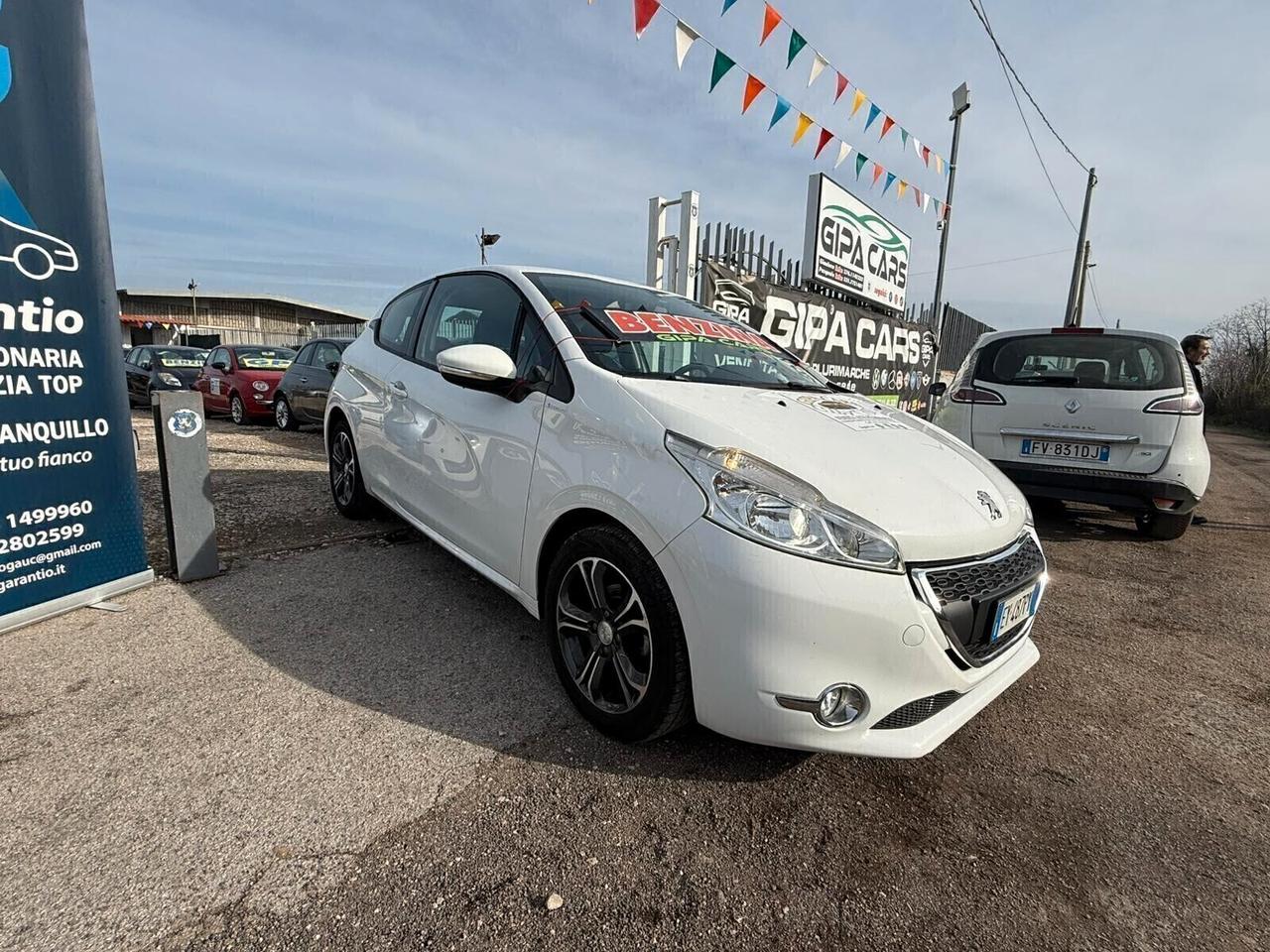 Peugeot 208 PureTech 82 3 porte Allure