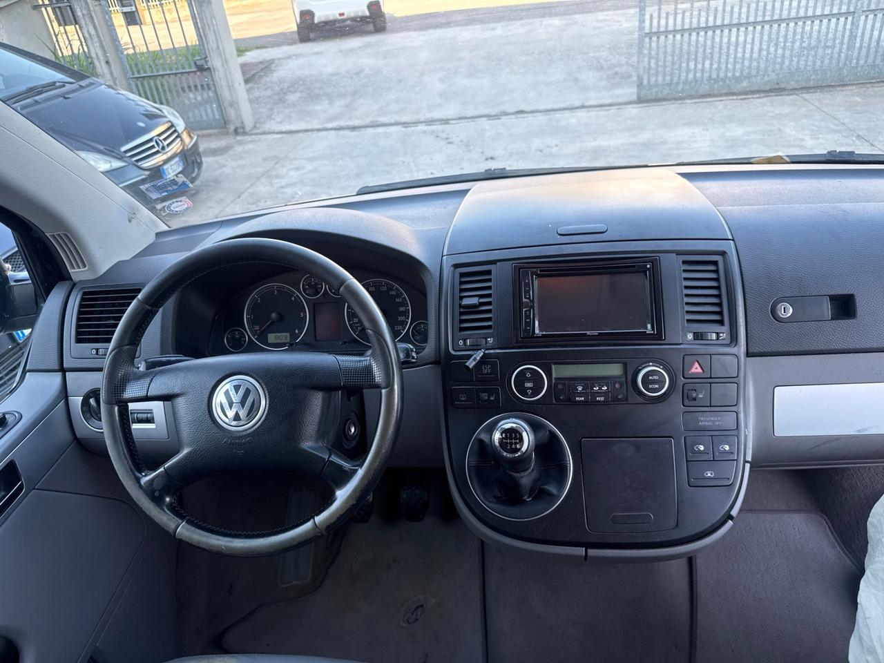 Volkswagen Multivan 2.5 TDI/130CV 4motion Highline