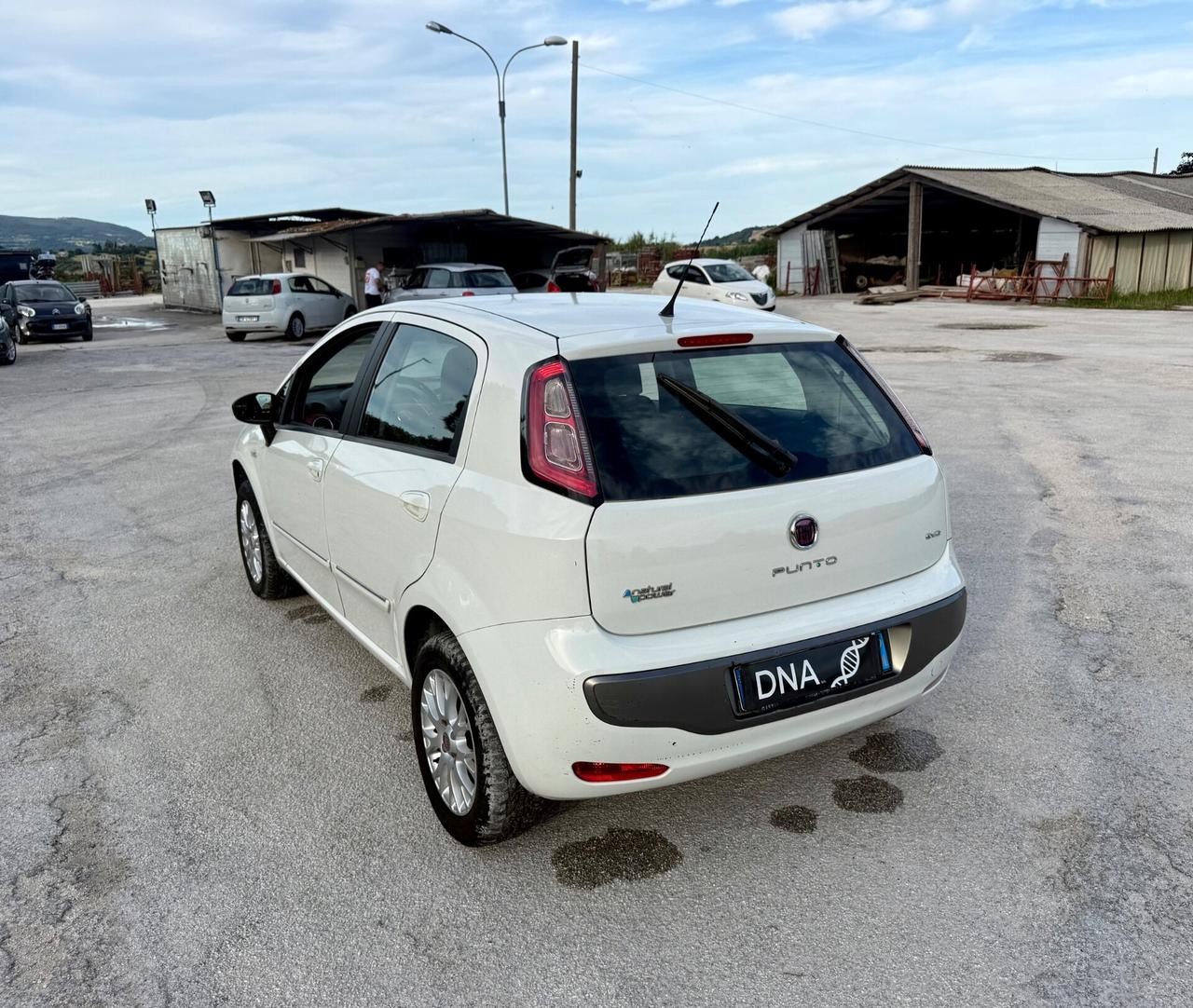 Fiat grande Punto Evo 1.4 Natural Power Neopatentati