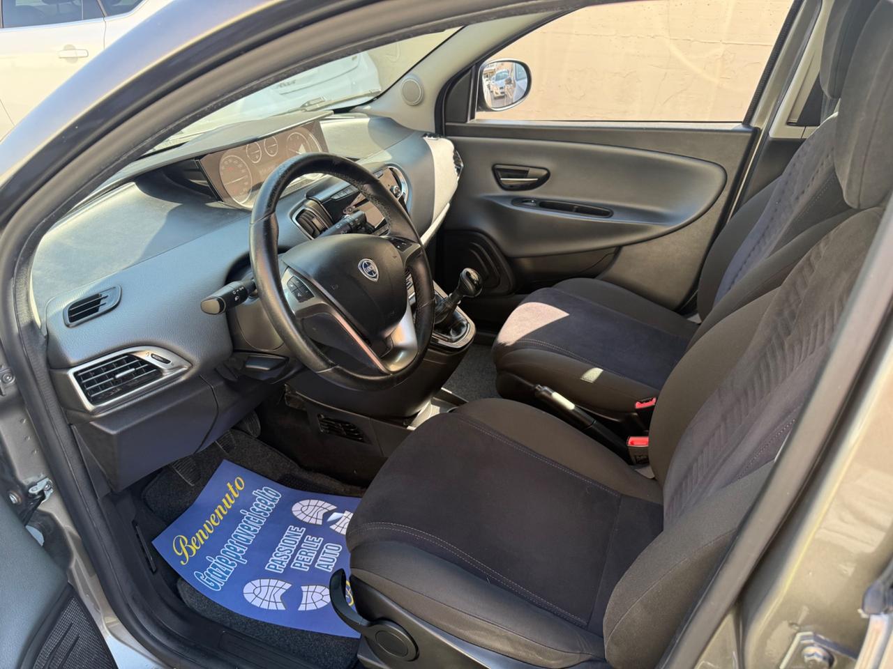 Lancia Ypsilon 1.3MJT 95CV - 2015