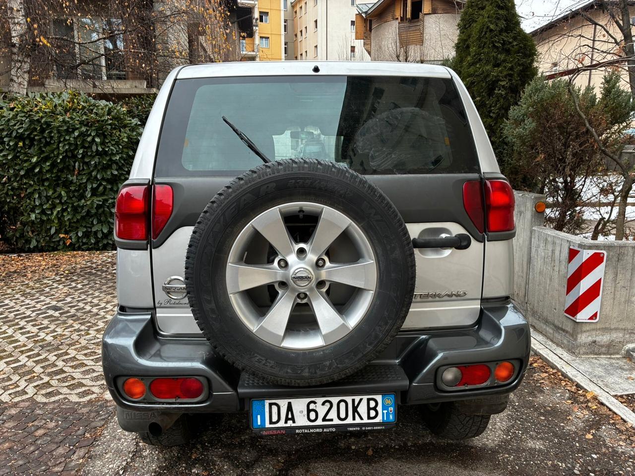 NISSAN TERRANO II 4x4 2.7TDI 125CV - UNICO PROP.