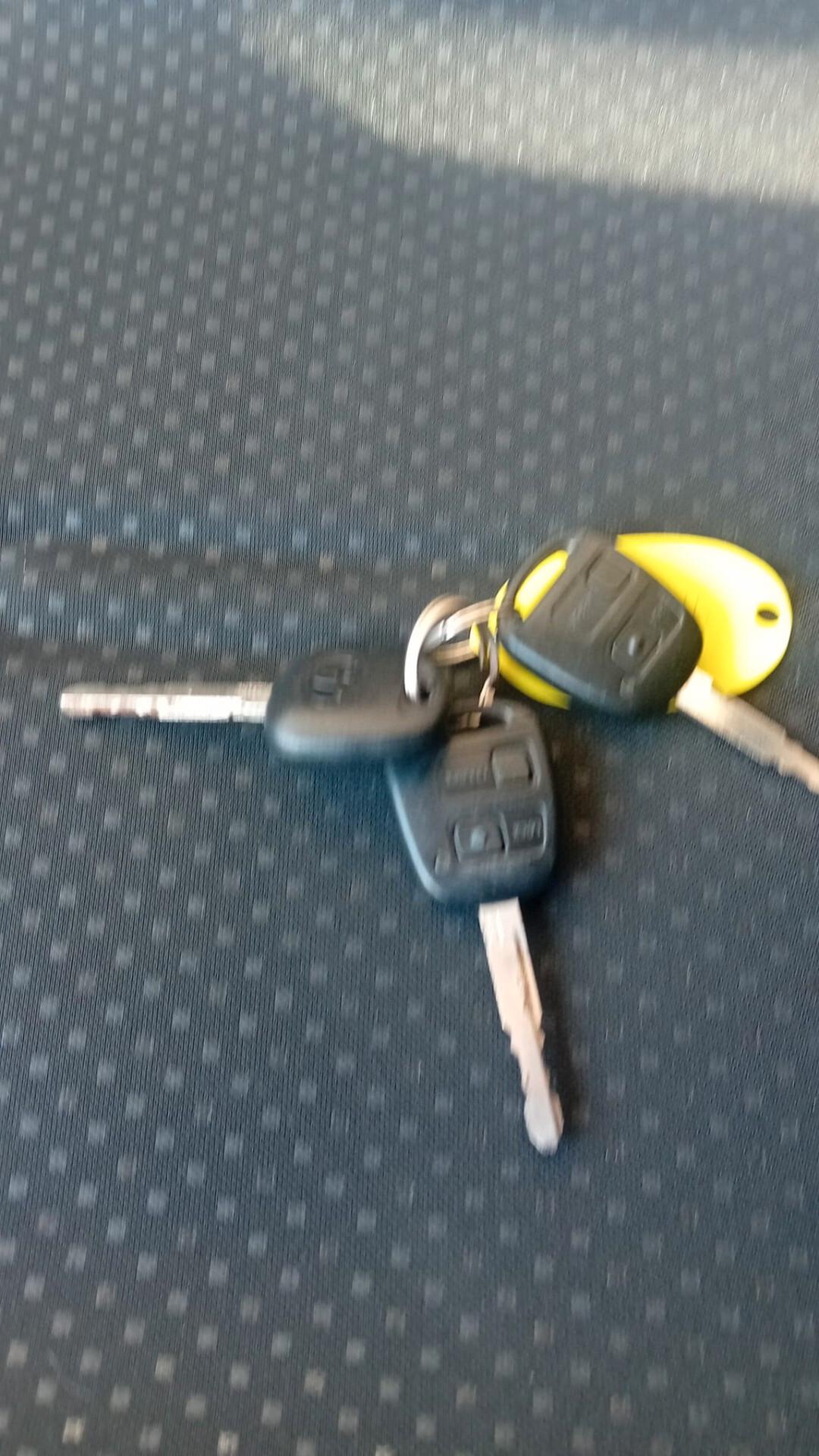 Toyota Yaris 1.0 5 porte Sol