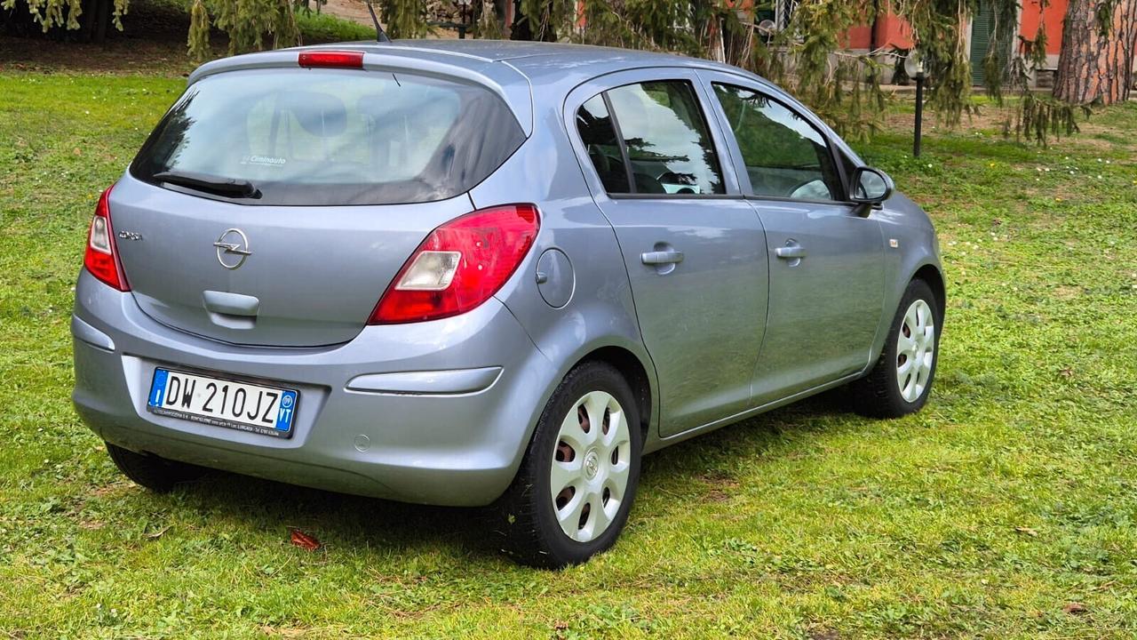 Opel Corsa 1.2 5P Enjoy 98.000KM Leggi testo NEOPATENTATI