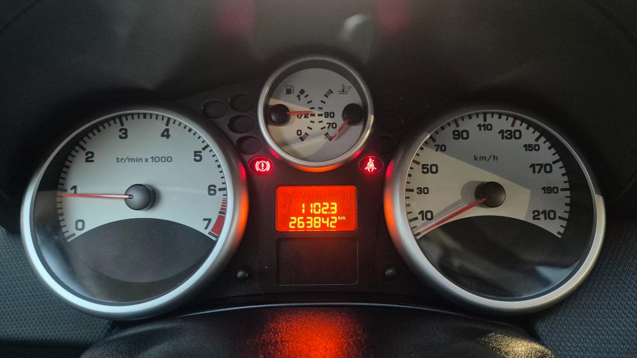 Peugeot 207 1.4 8V 75CV 5p. Energie Sport GPL