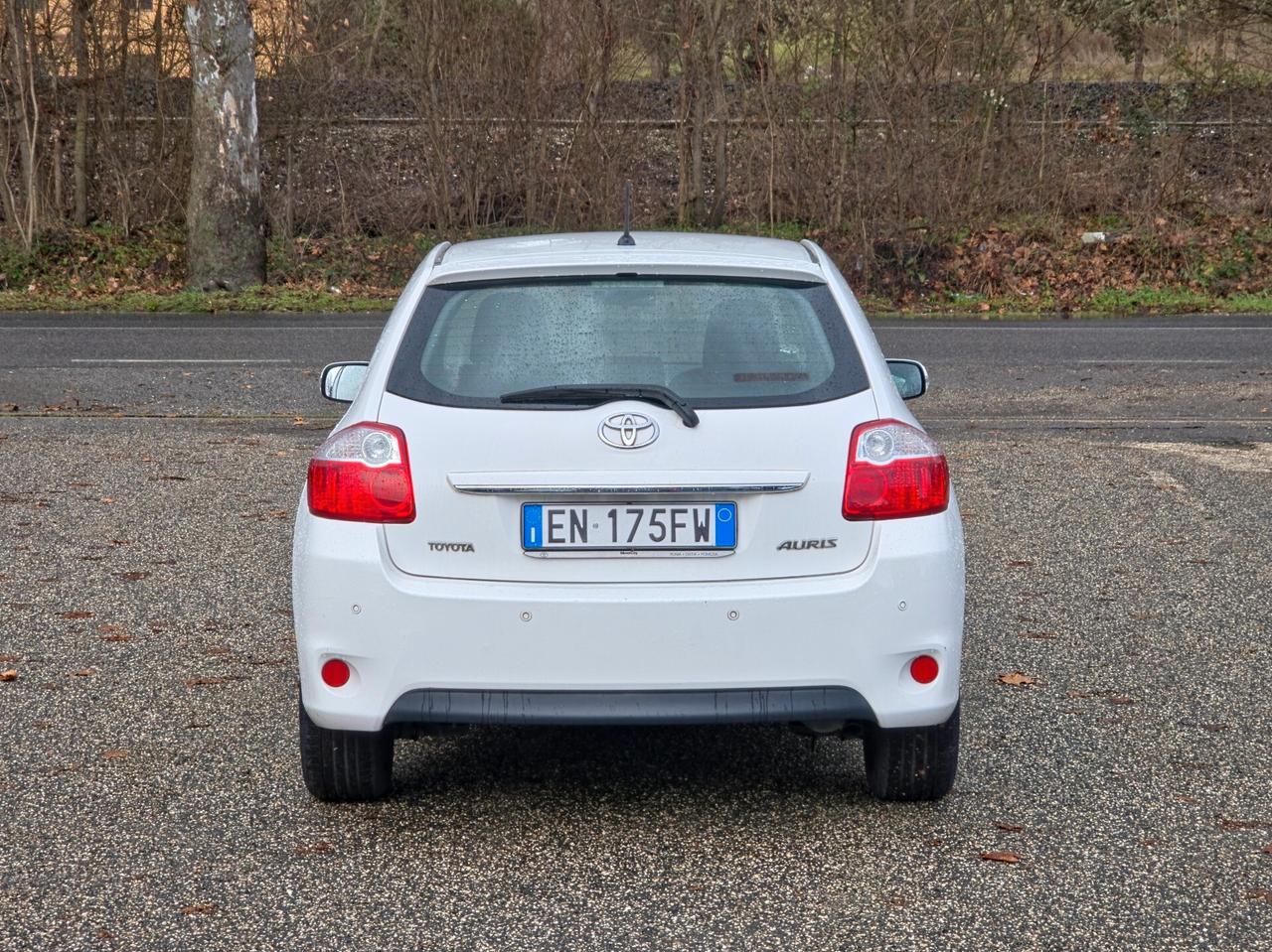 Toyota Auris 1.3 5 porte Active CV-99 2012-E5 Manuale NEO