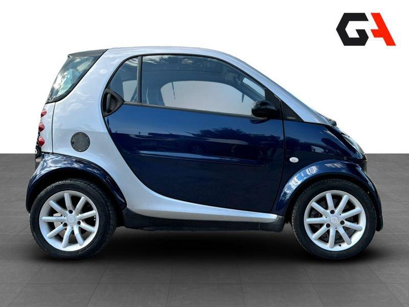 smart fortwo fortwo 700 coupé passion (45 kW)