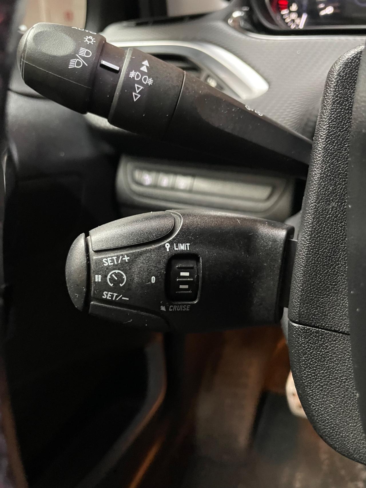 Peugeot 208 BlueHDi 1.6 GT Line