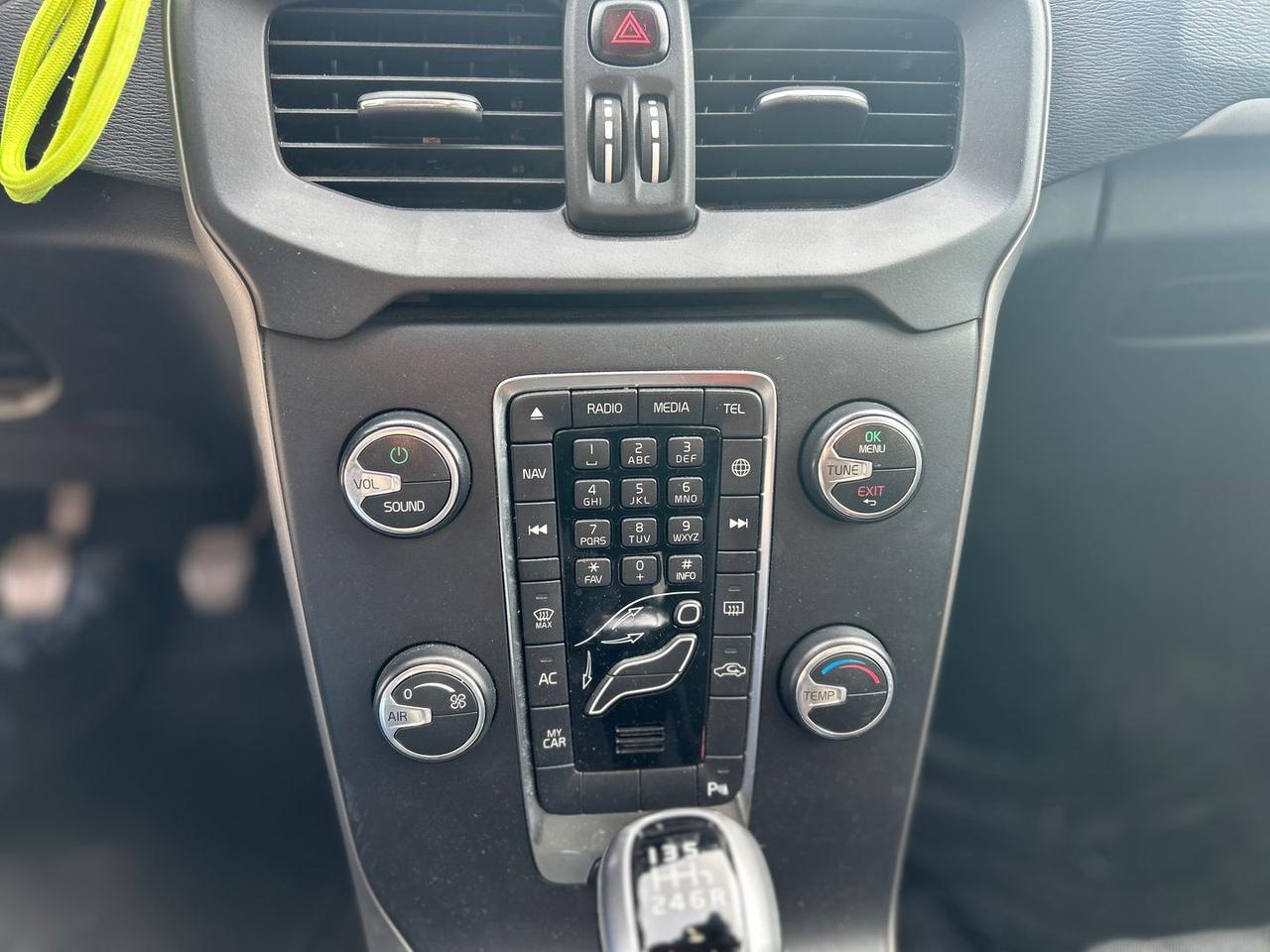 Volvo V40 kinetic 2.0 d2 #9224