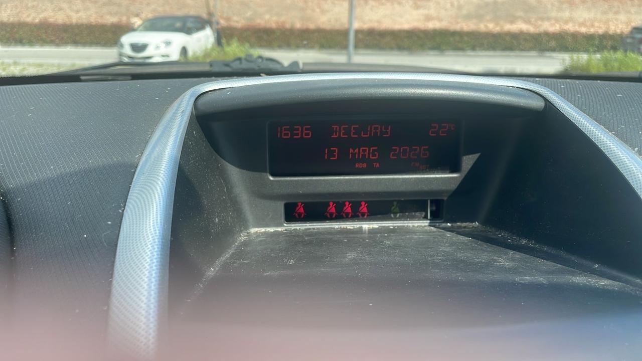 Peugeot 207 1.4 95cv 5p. XSI