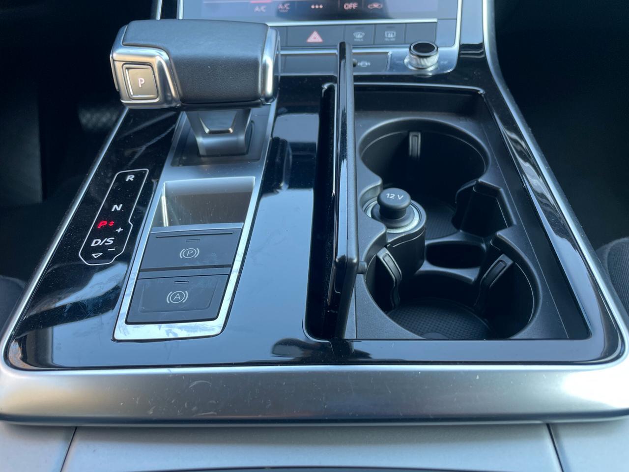 Audi Q7 55 TFSI quattro tiptronic Business