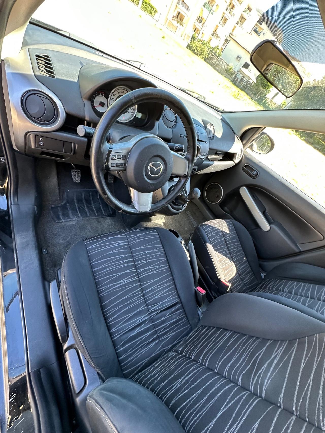 Mazda 2 Mazda2 1.4L TD 68CV 5p. Easy Clima