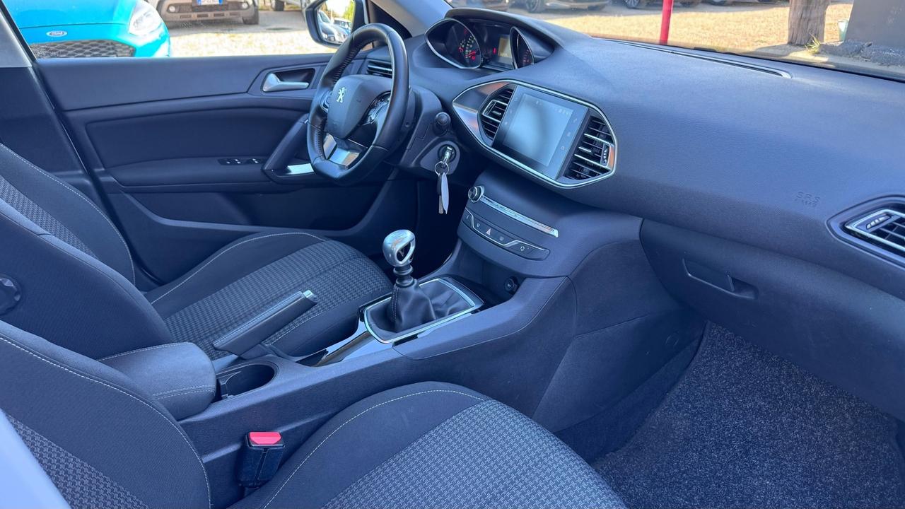 Peugeot 308 BlueHDi 130 S&S SW Tech Edition