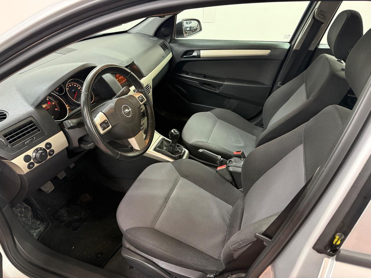Opel Astra 1.7 CDTI Cosmo Ok neopatentati
