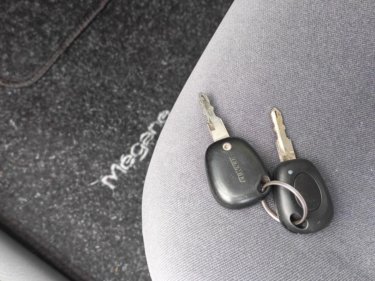 Renault Mégane SW 1.6 BENZINA 107cv / 89.000km / Unipro