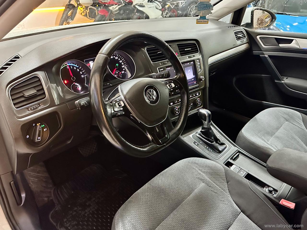 VOLKSWAGEN e-Golf 115 CV