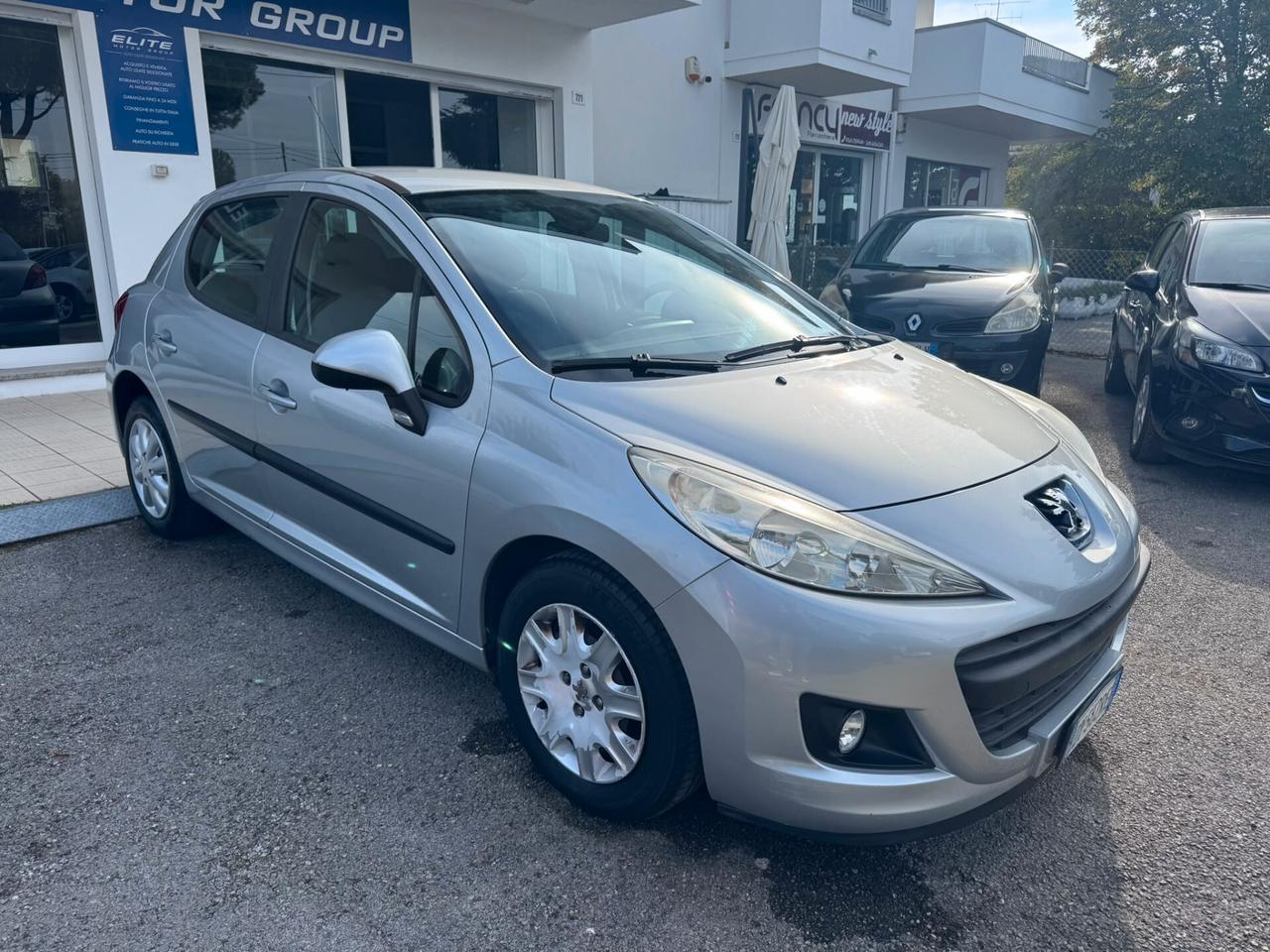 Peugeot 207 1.4 8V 75CV 5p. X Line