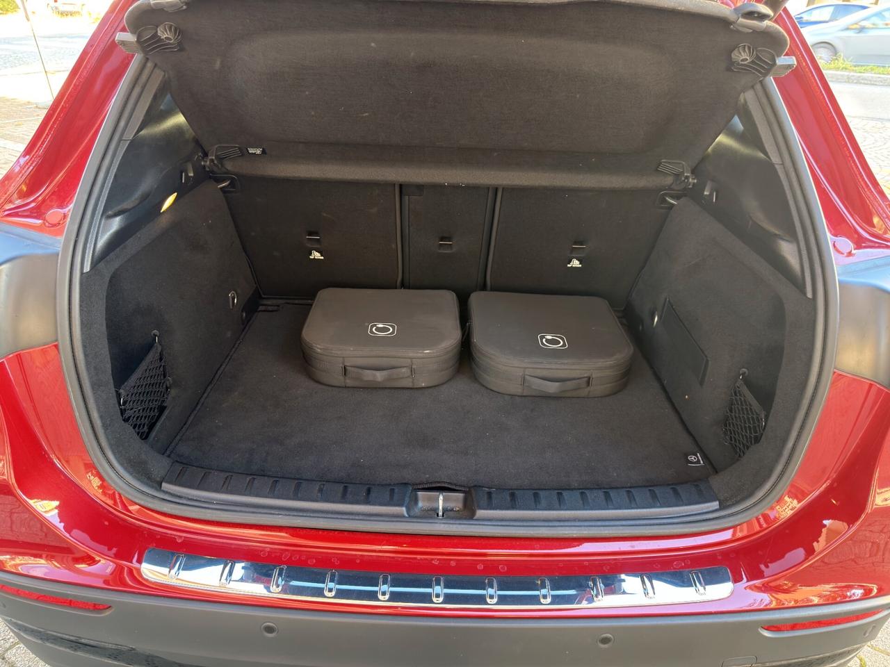Mercedes-benz GLA 250 e AMG Line Premium Plus