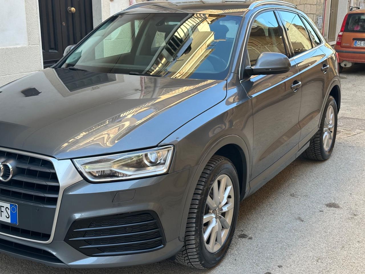 Audi Q3 2.0 TDI 150 CV S tronic S line Edition