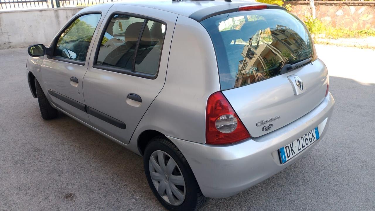 Renault Clio Storia 1.2 5 porte GPL Confort