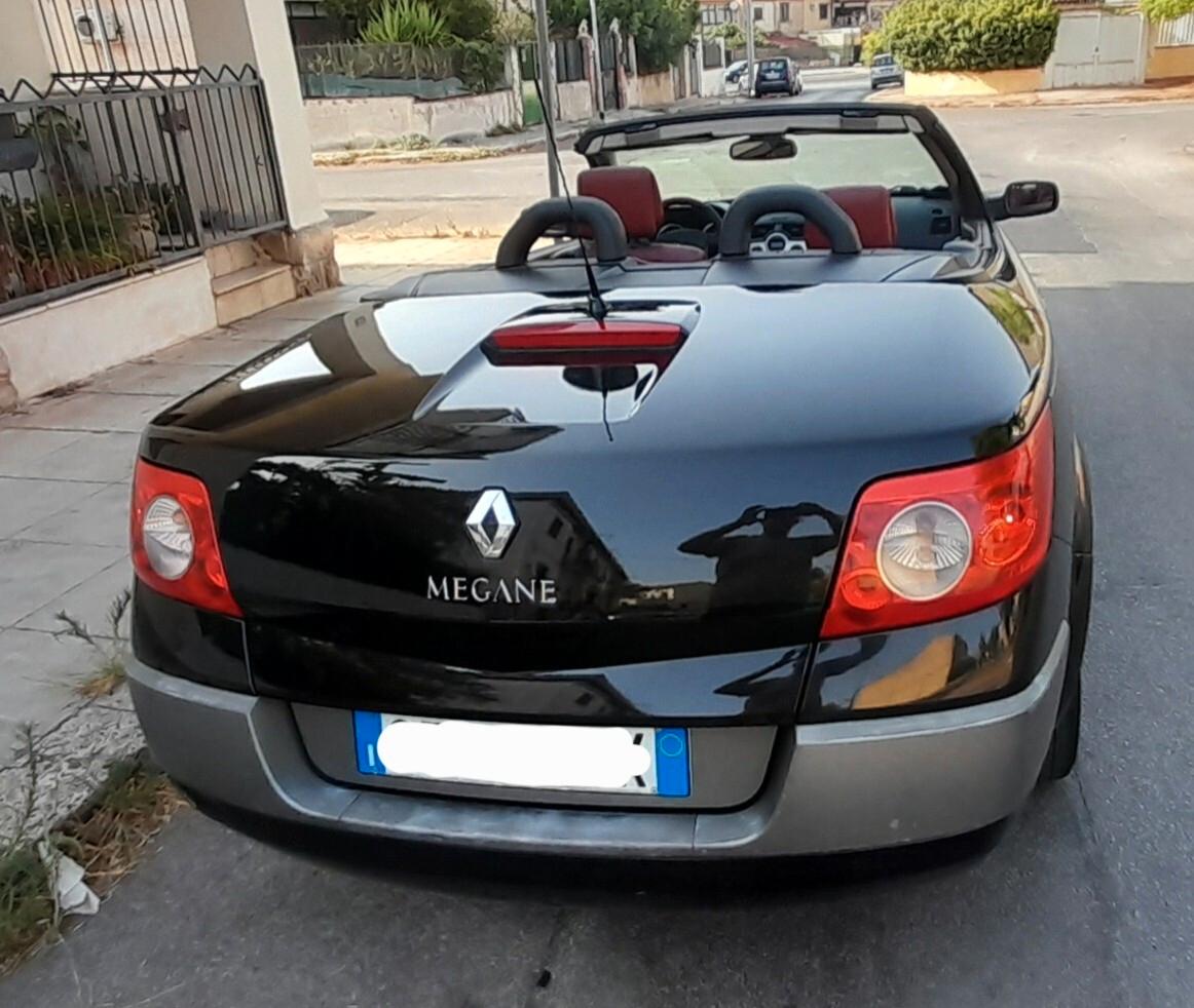 Renault Megane Mégane C-C 1.9 dCi/130CV Luxe