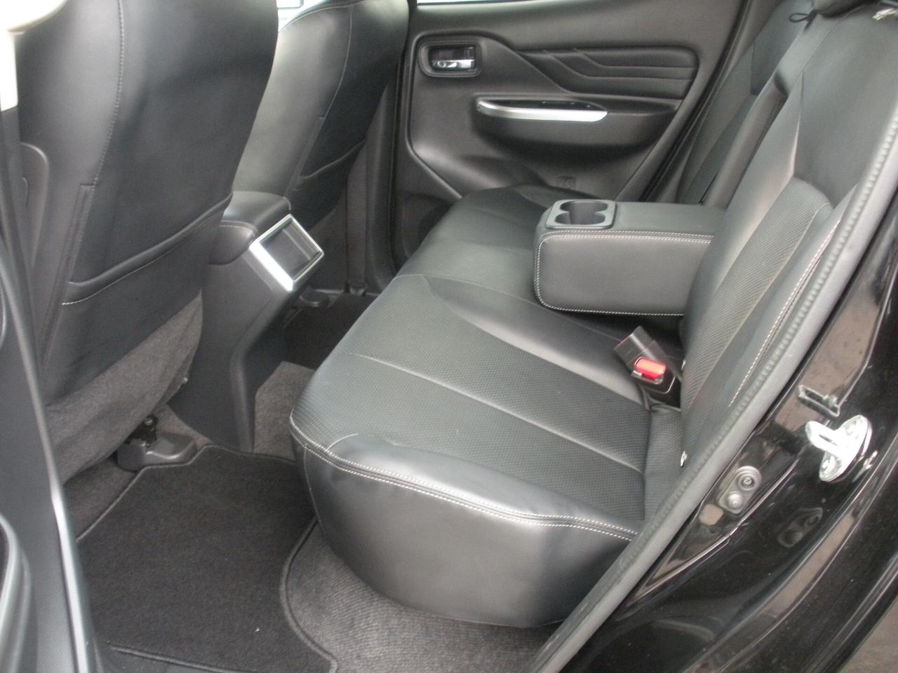 Mitsubishi L200 2.3 D Double Cab 4x4 Super Select Diamond aut.