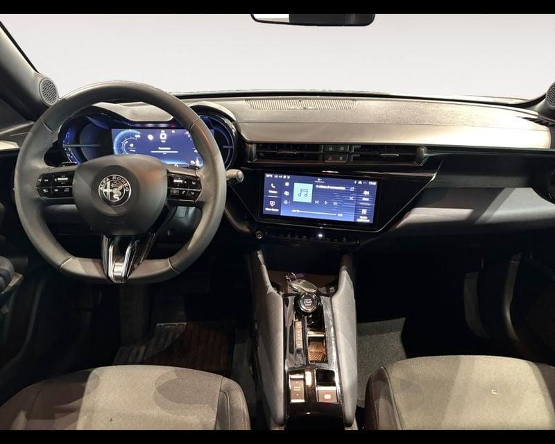 Alfa Romeo Junior 1.2 136 CV Hybrid eDCT6