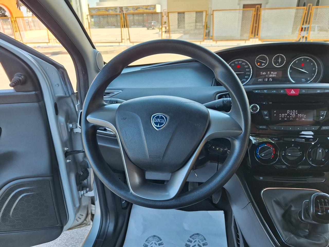 Lancia Ypsilon 1.2 69 CV 5 porte Elefantino 2015