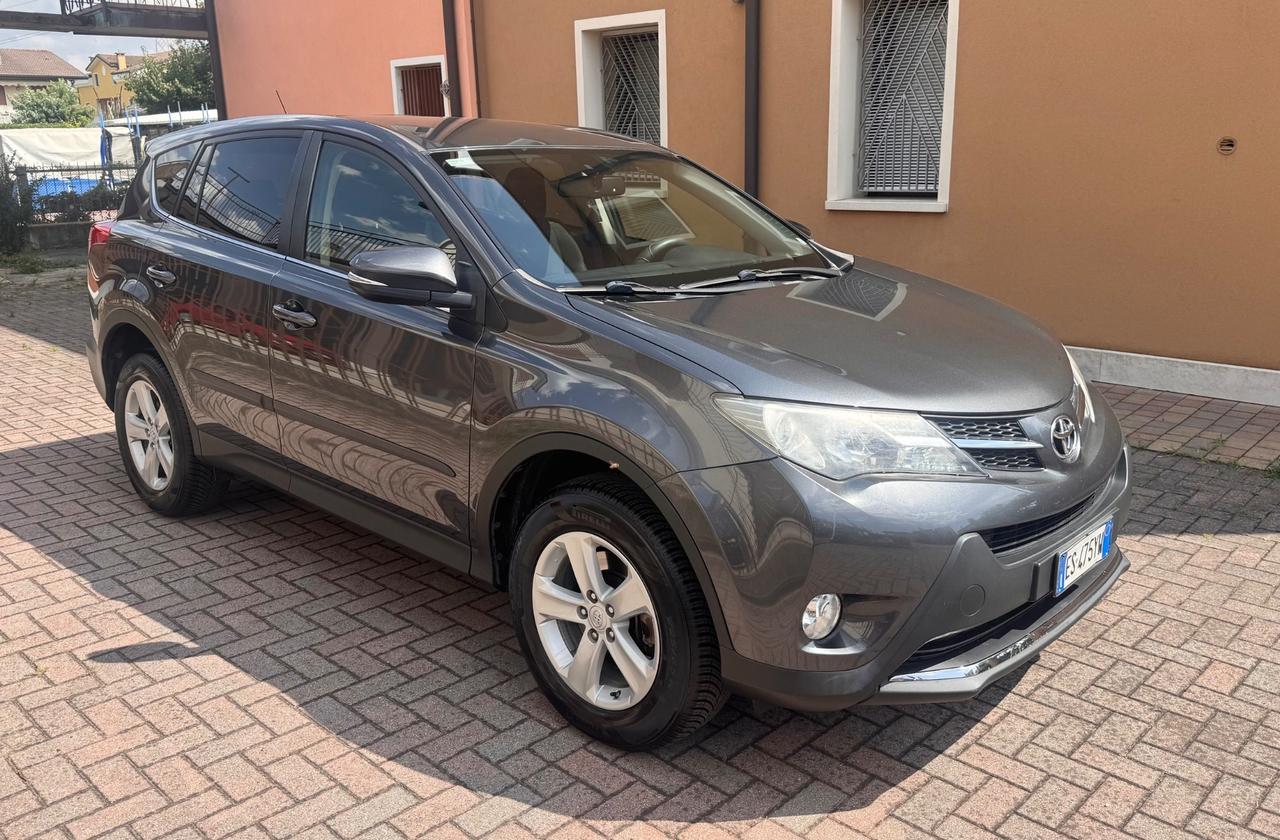 Toyota RAV 4 2.0 D4D Ok Neopatentati