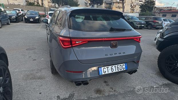 Cupra 310cv