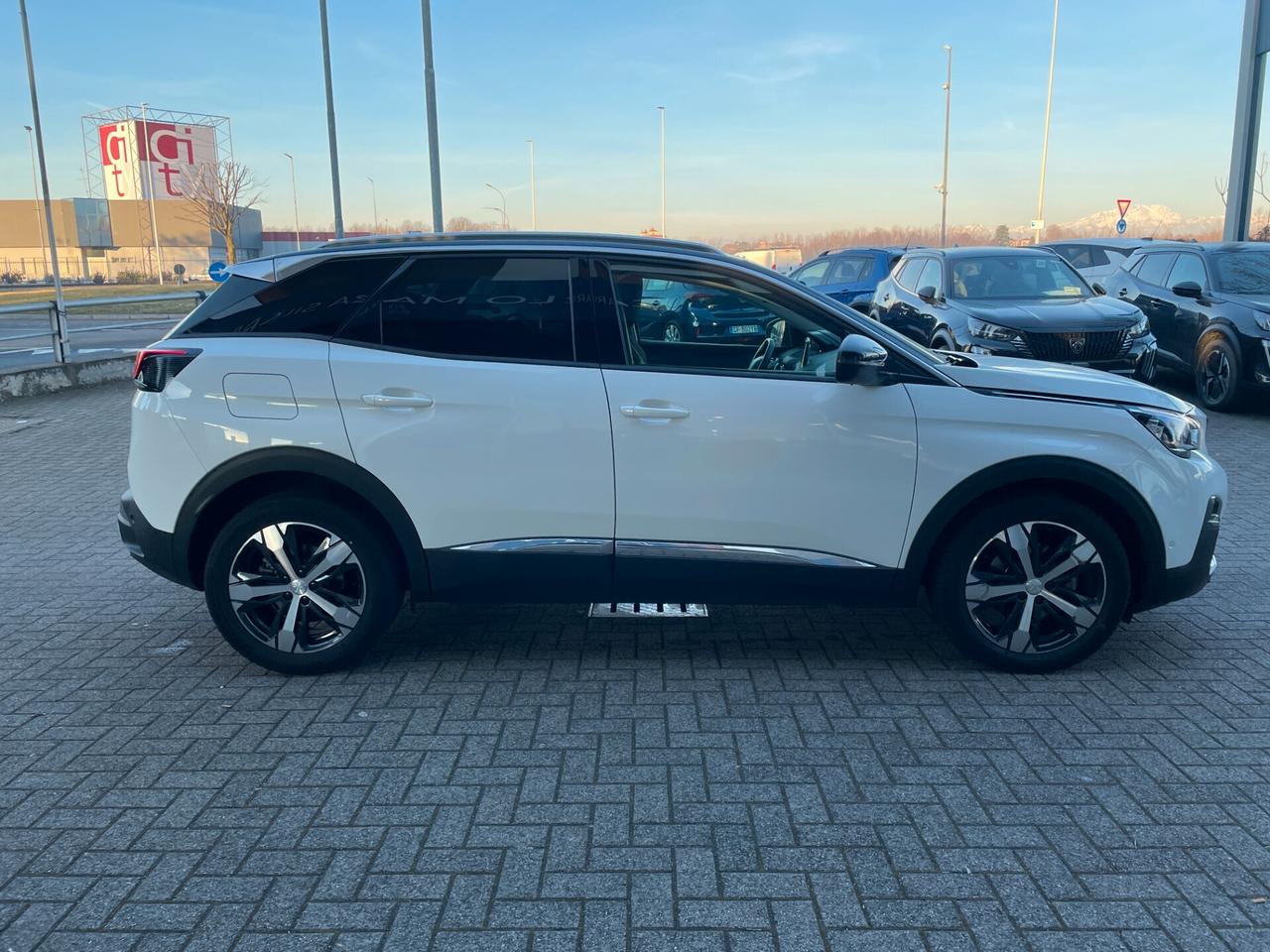 Peugeot 3008 BlueHDi 130 EAT8 Allure