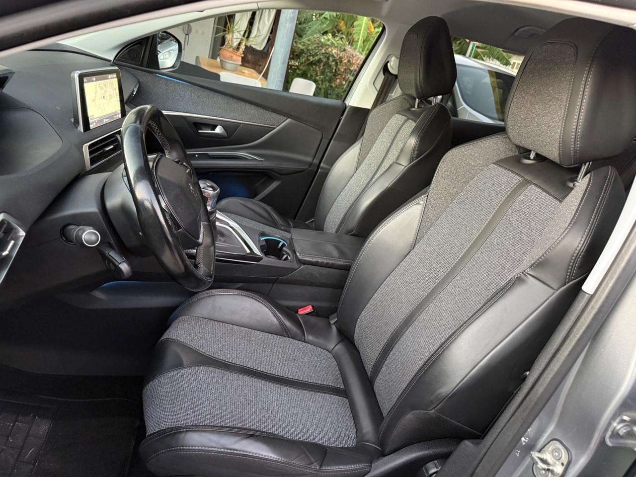 Peugeot 3008 BlueHDi 120 Allure KM CERTIF
