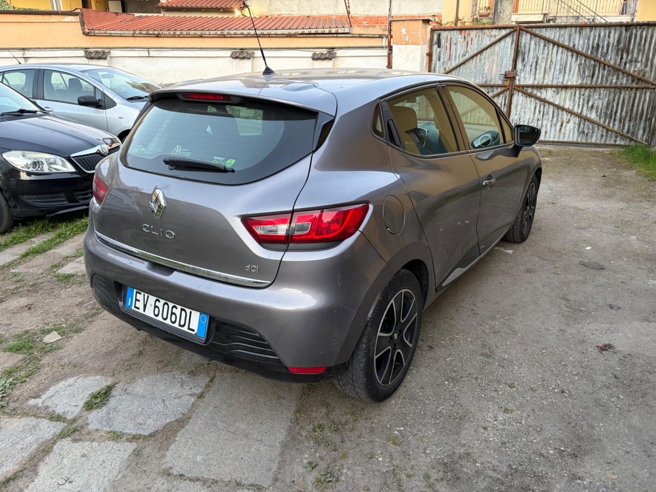 Renault Clio 1.5 dCi 8V 90CV Start&Stop 83gr 5 porte EcoBusiness