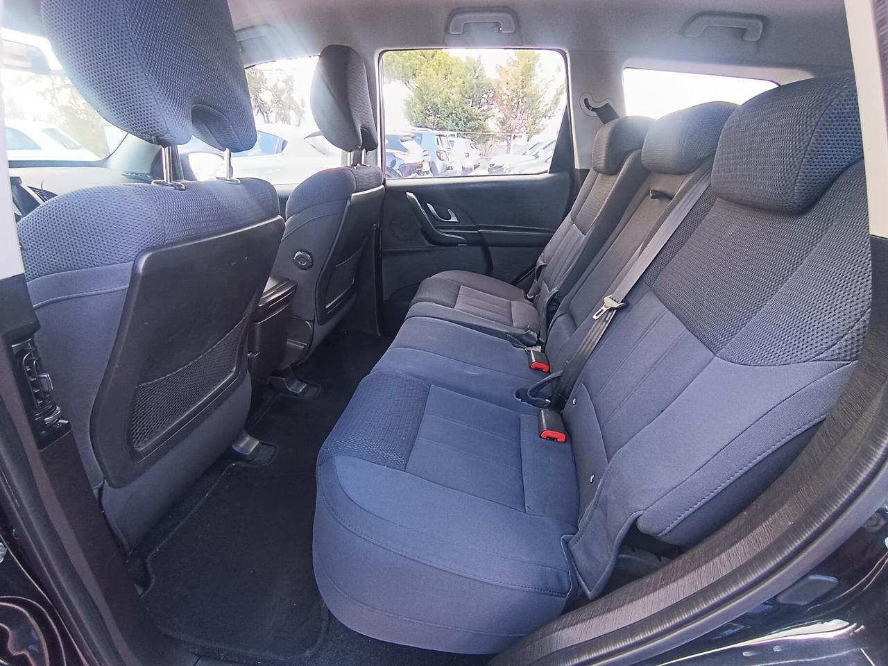 Mahindra XUV500 2.2 16V FWD W10