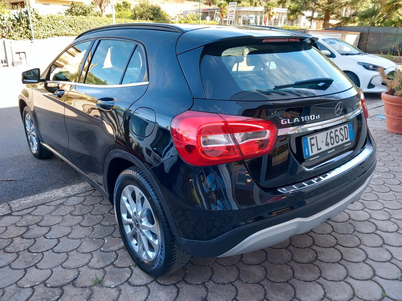 Mercedes-benz GLA 180 d Sport
