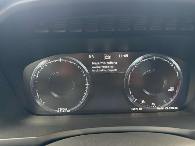 VOLVO XC90 D5 AWD Geartronic Momentum