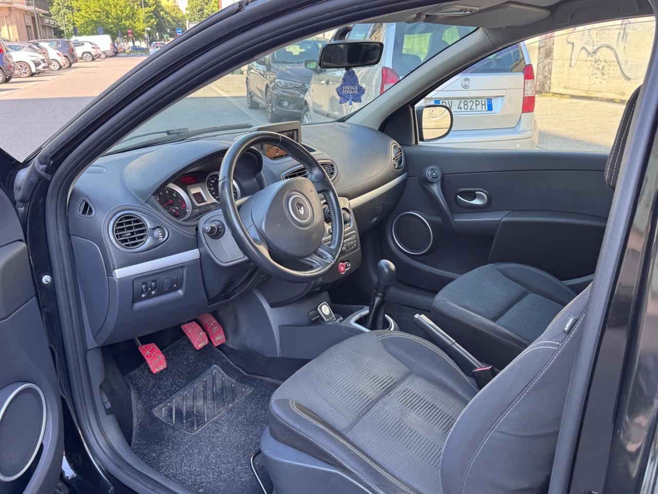 Renault Clio 1.2 16V 3 porte Dynamique
