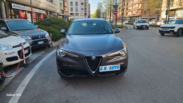 Alfa Romeo Stelvio 2.2 Turbodiesel 160 CV AT8 RWD Super