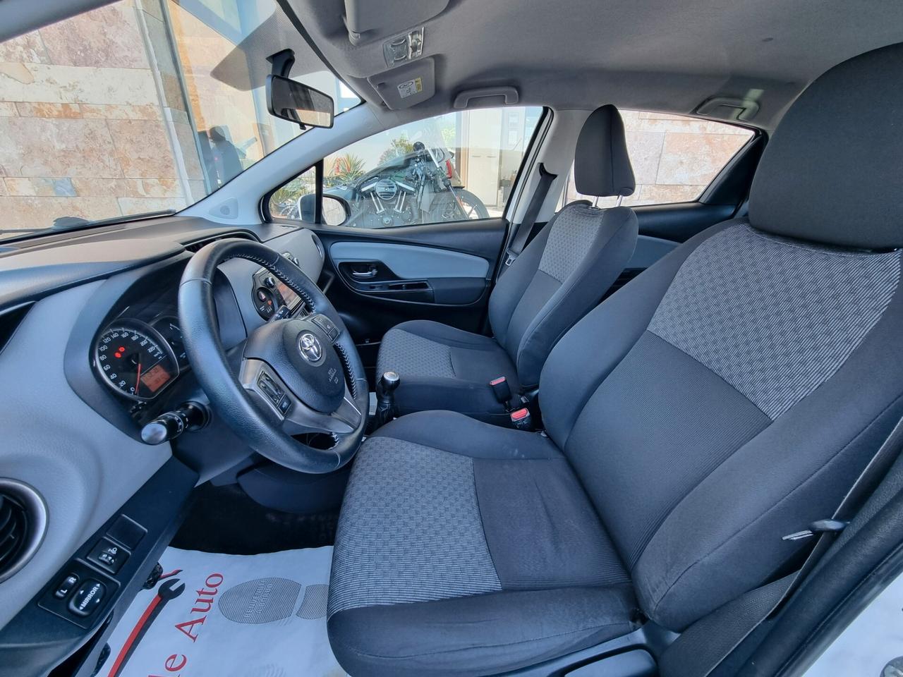 Toyota Yaris 1.0 5 porte Lounge