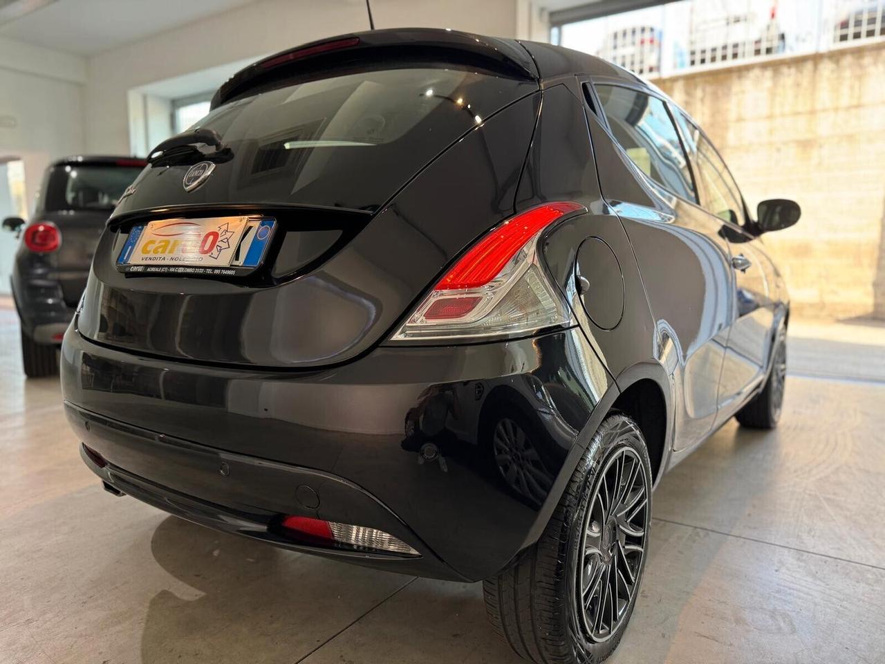 Lancia Ypsilon 1.2 69 CV 5 porte GPL Ecochic